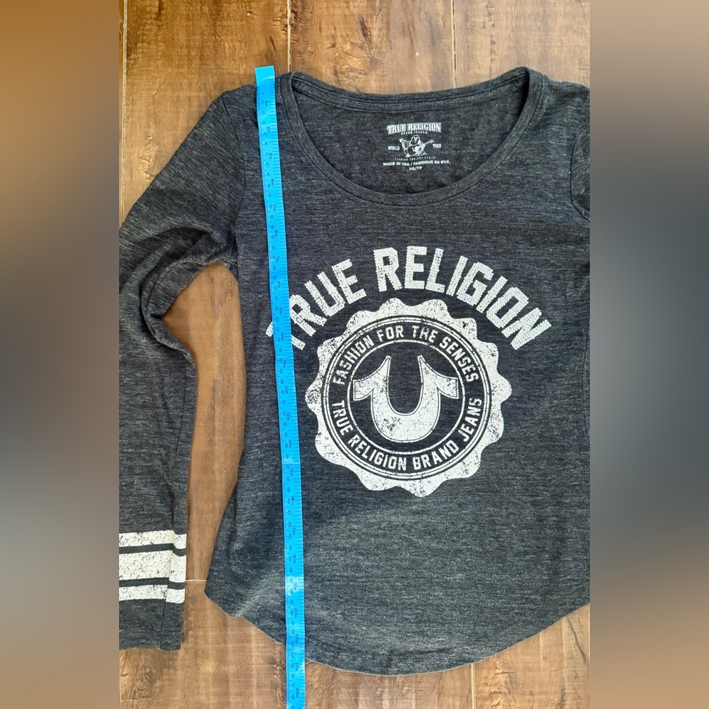 True Religion Women's Long Sleeve Tee - Picture 5 of 5